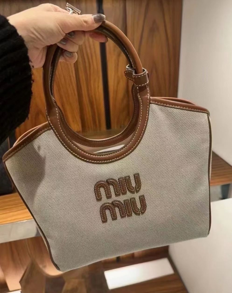 Miu Miu Tote Bags